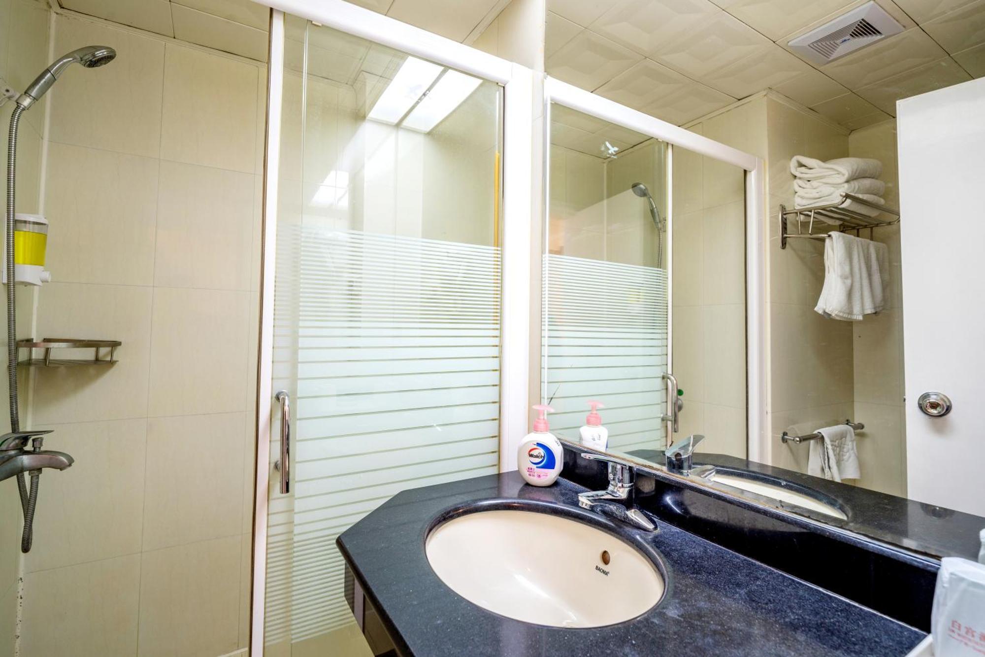 Ln Whitehouse Hotel Canton Extérieur photo