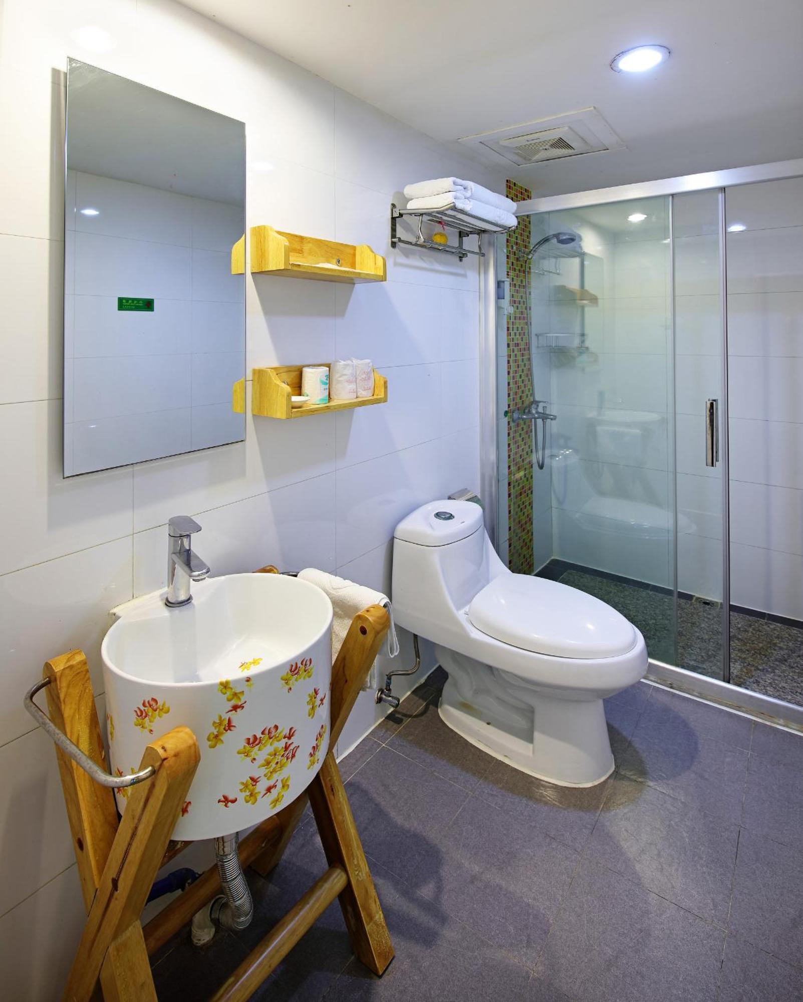Ln Whitehouse Hotel Canton Extérieur photo