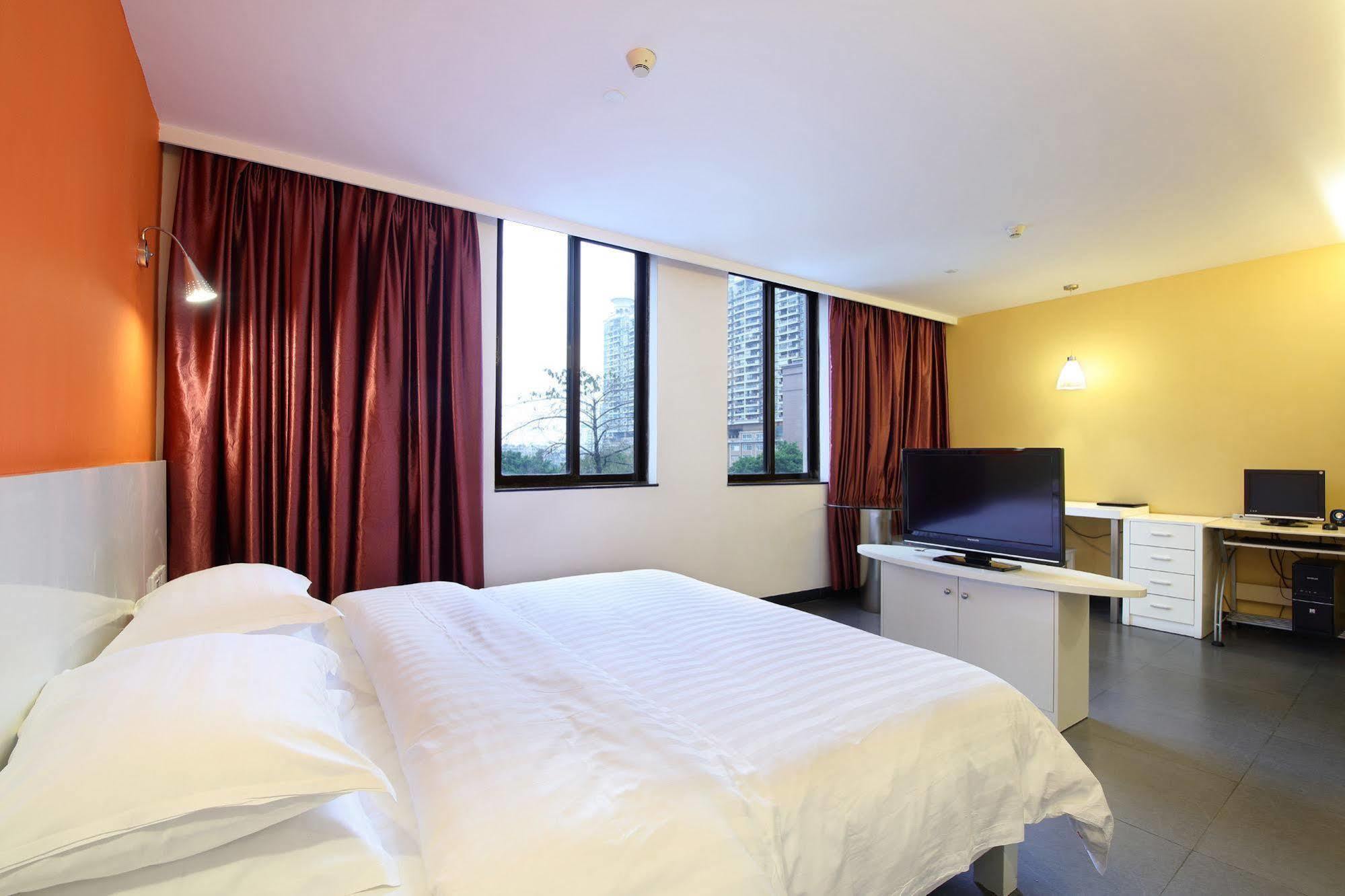 Ln Whitehouse Hotel Canton Extérieur photo